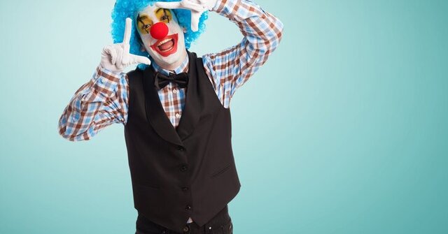 clown_with_hands_head_1_728_2500
