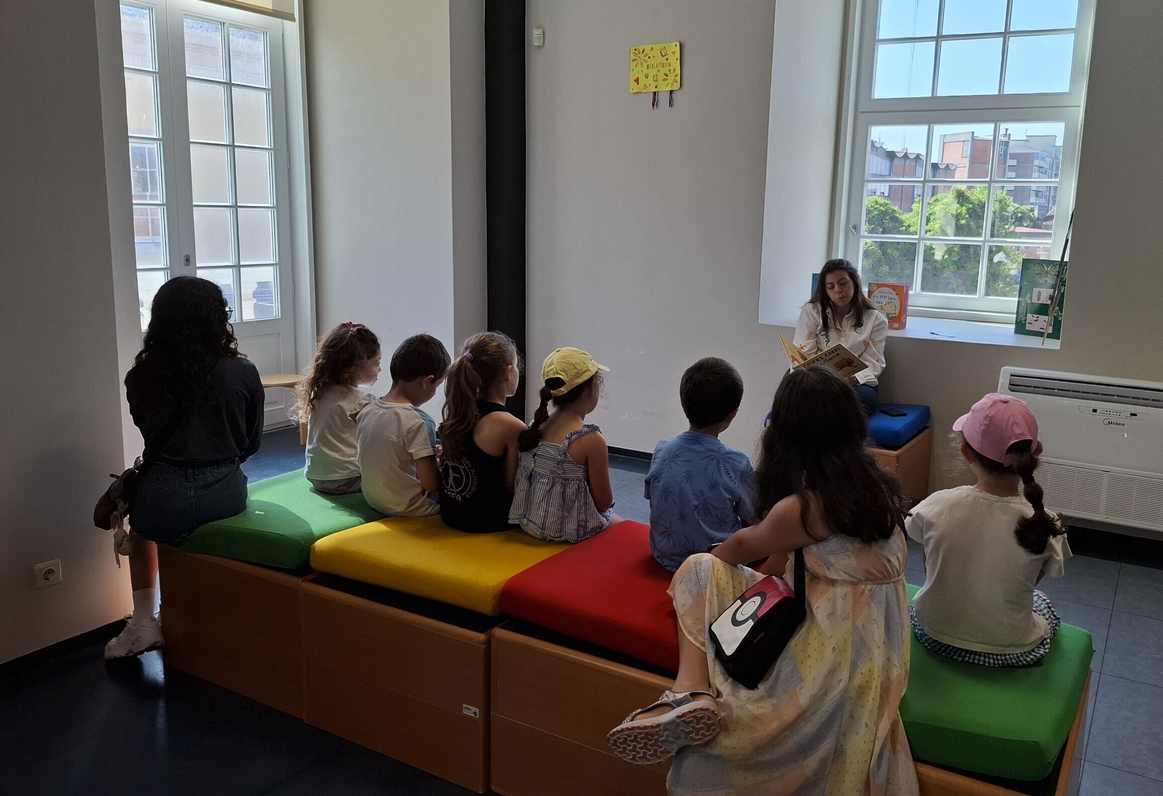 biblioteca_hora_co_conto2025_1