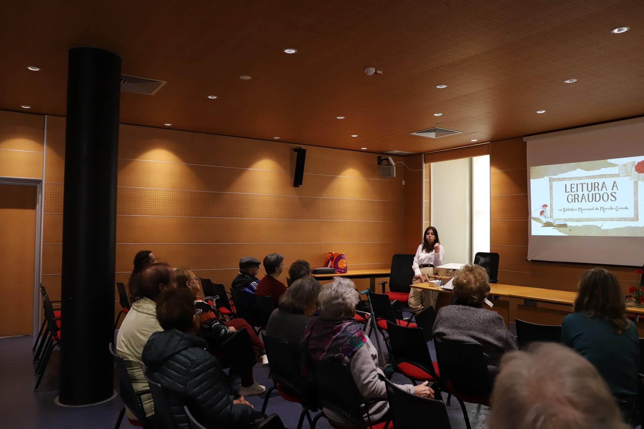 biblioteca_leitura_a_graudos_3